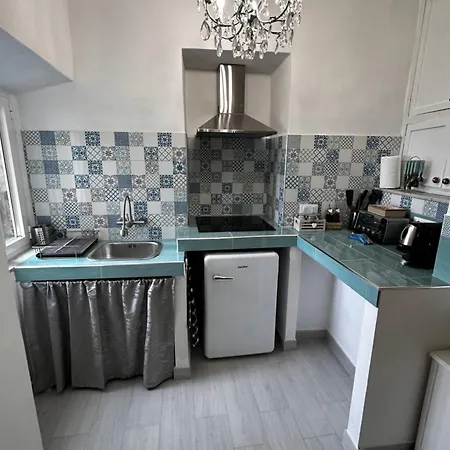 Apartment La Casa Di Dory In Primopiano Genoa